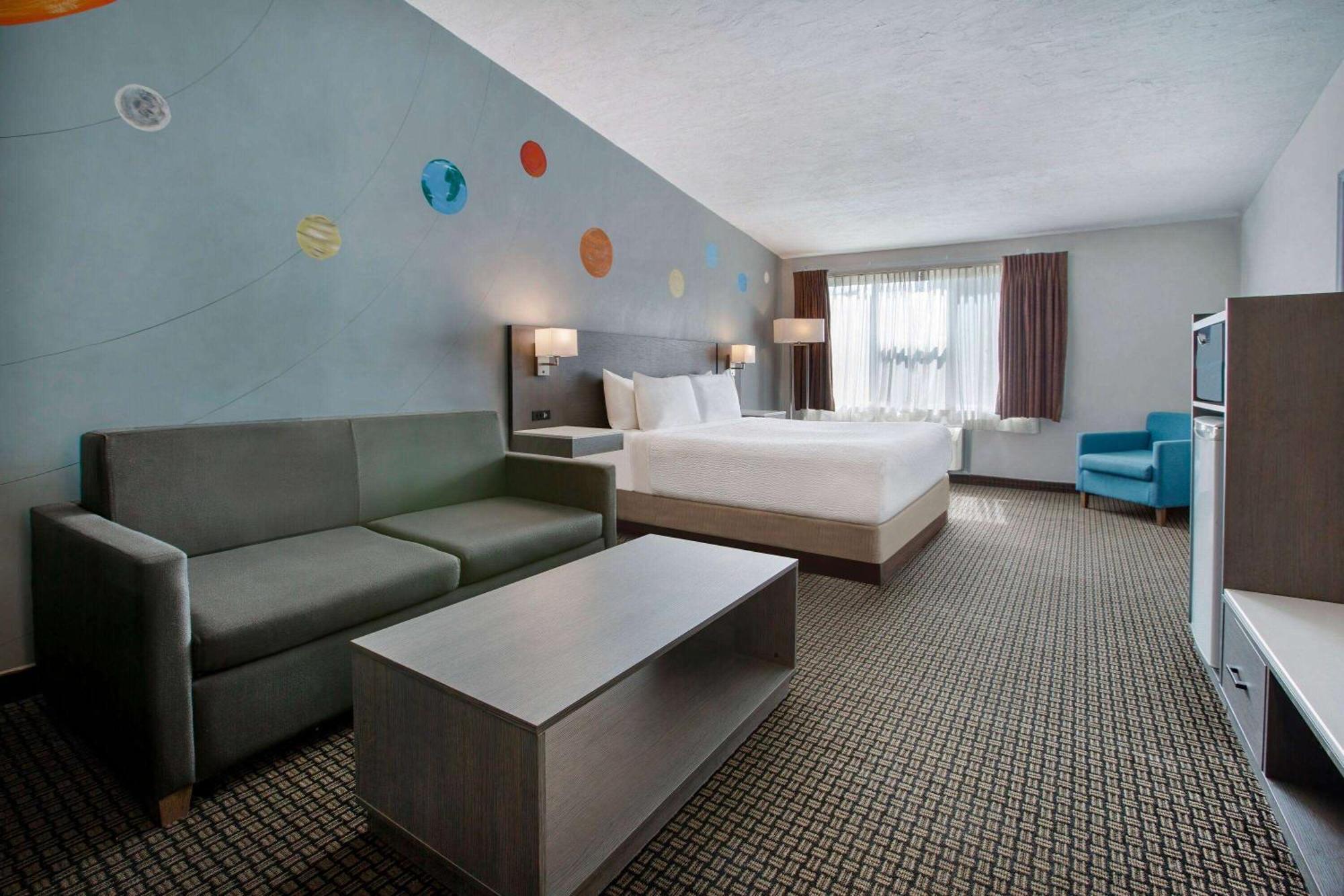 Days Inn & Suites By Wyndham Moncton Exterior foto